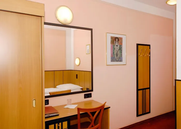 Garten- Und Kunsthotel Gabriel 3* Wiedeń