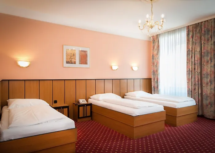 Garten- Und Kunsthotel Gabriel מלון