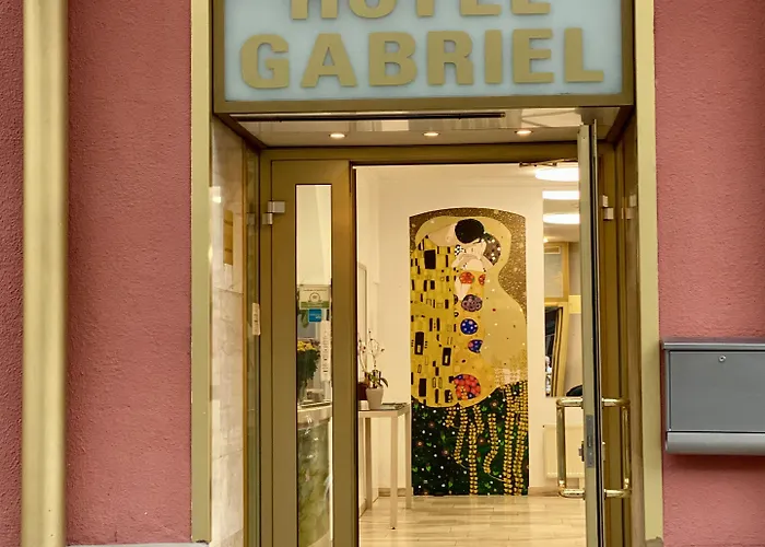 Garten- Und Kunsthotel Gabriel 3*