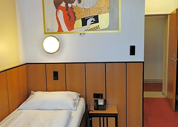 Garten- Und Kunsthotel Gabriel מלון וינה