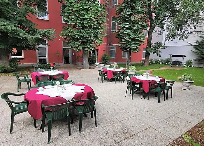 Garten- Und Kunsthotel Gabriel מלון