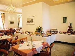 מלון Garten- Und Kunsthotel Gabriel 3*